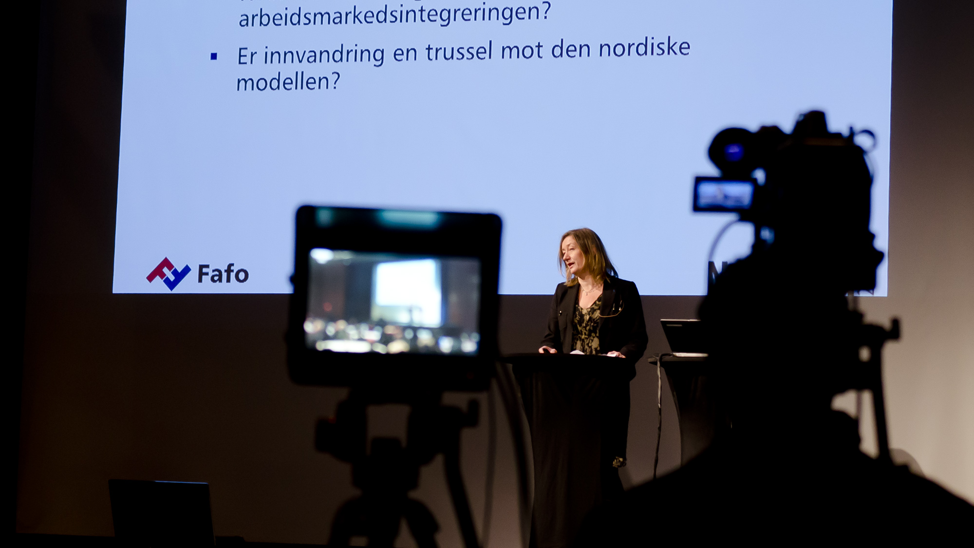 SAMFUNNSMODELL-DEBATT: Fafo-forsker Anne Britt Djuve innledet om de nordiske landenes erfaringer og evner innen innvandring og integrering under NordMod-prosjektets sluttkonferanse 14. november 2014. 