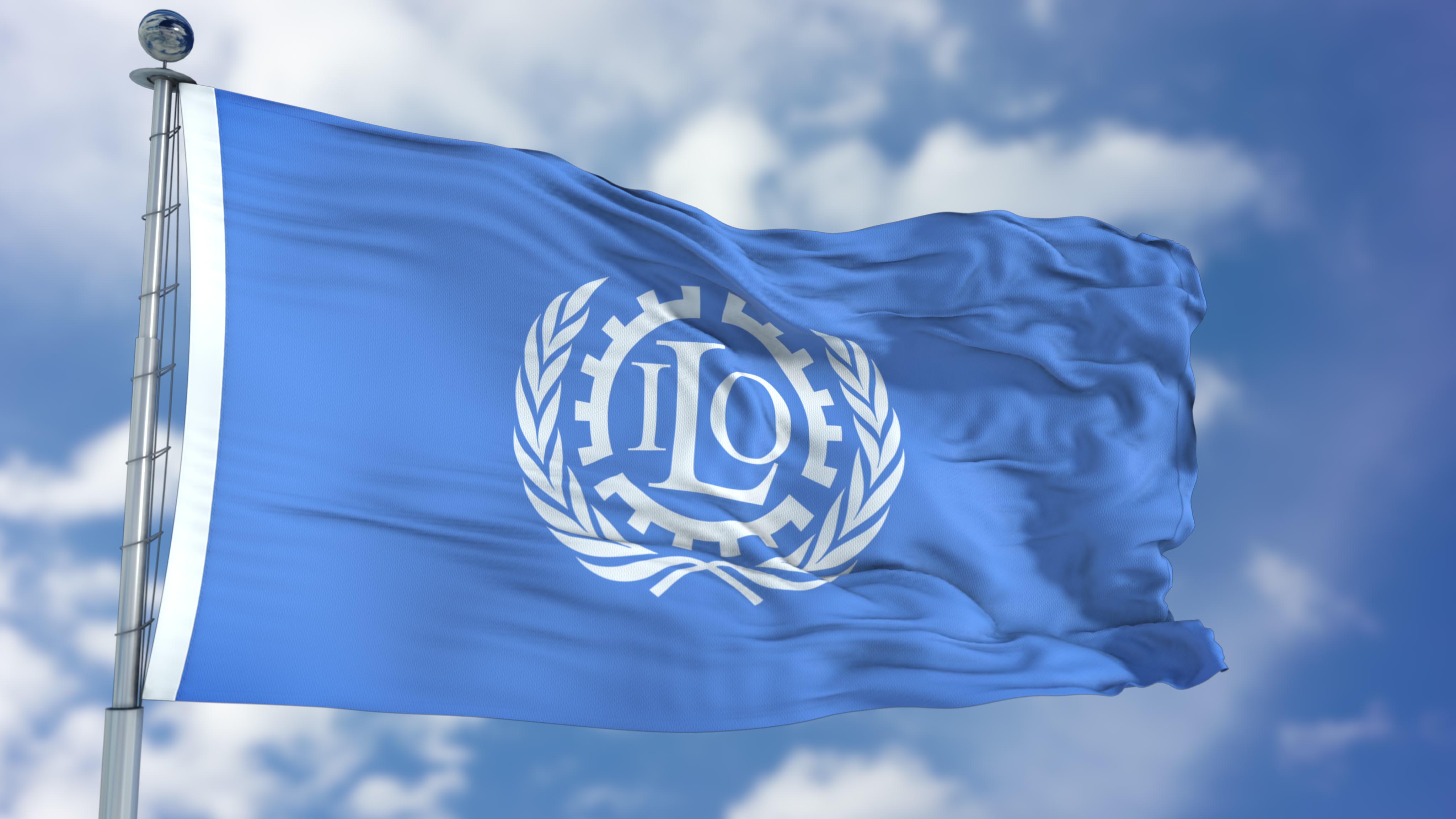 VITAL 100-ÅRING: ILO står for «The International Labour Organization». 10. juni 2019 markerer organisasjonen nøyaktig 100 års alder. Dens historie er nært knyttet til verdenslandenes forsøk på å danne et verdensomspennende samarbeid, først gjennom Folkeforbundet og deretter FN.