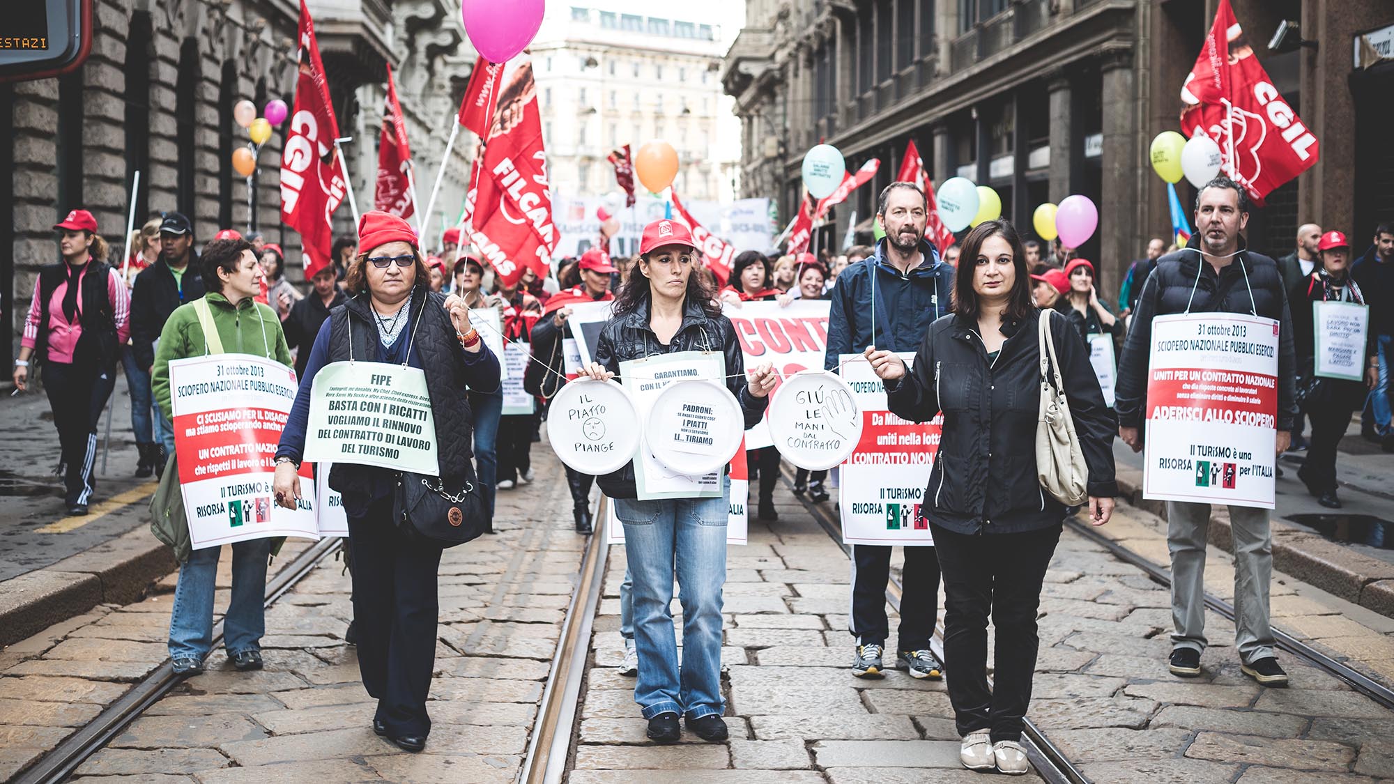 HVORFOR STREIKER EUROPA? En ny rapport kartlegger hvilke tema som ender med streiker i EU-landene, samt Norge. Bildet er fra en streik i turisme-bransjen i Italia. 